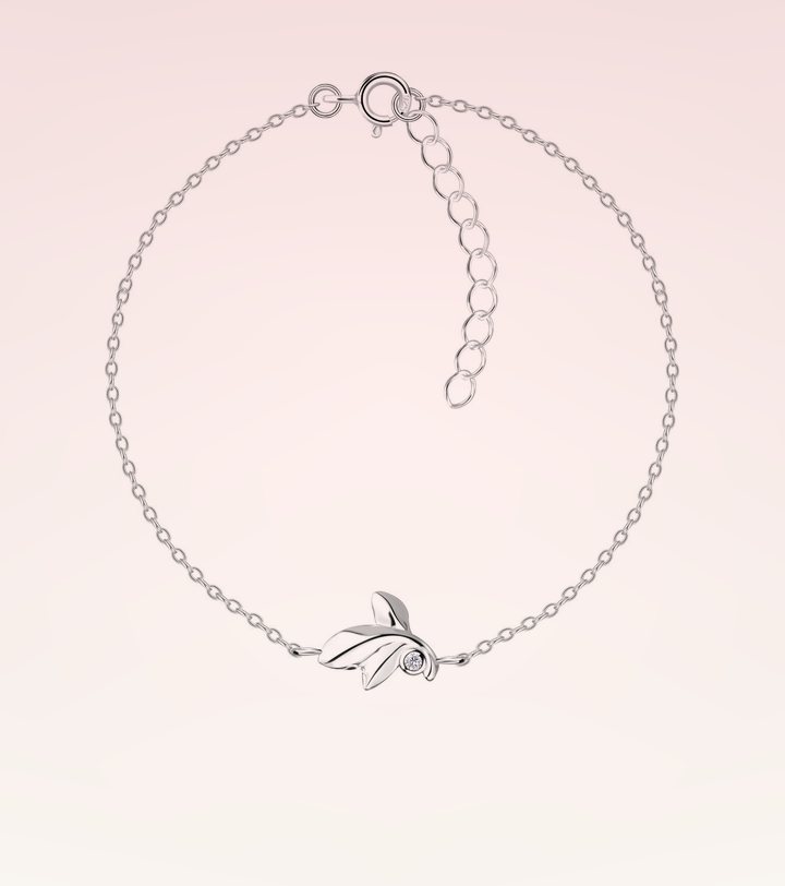 Ruby Folk Leaf Bracelet in 925 sterling silver with a natural diamond